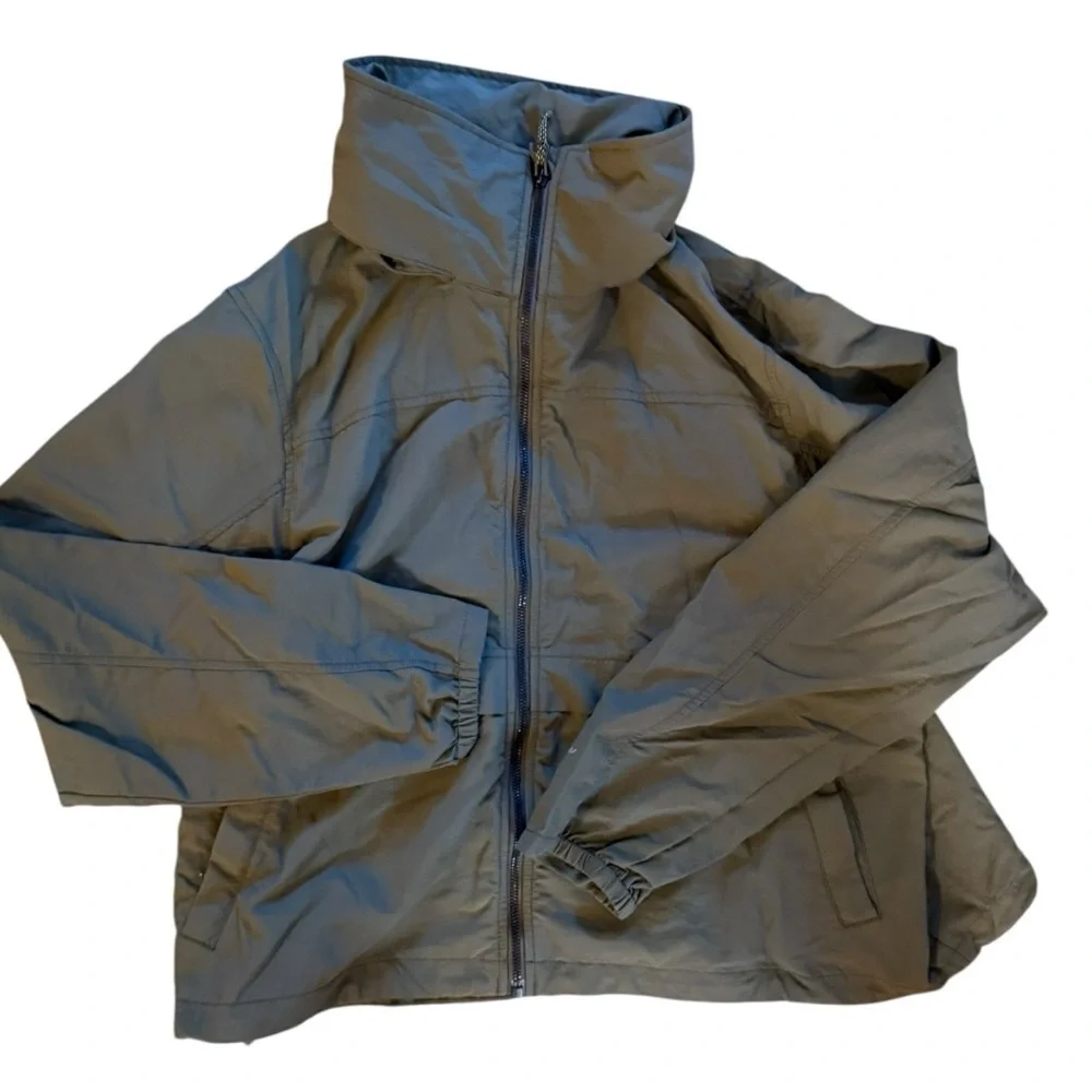 Eddie Bauer women’s Olive Green Windbreaker Jacket sz XL crop high neck full zip - Picture 2 of 10